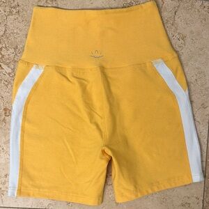 Beyond Yoga Yellow and White Athletic Shorts